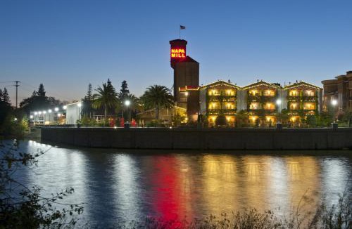 Downtown Napa Hotel | Napa River Inn