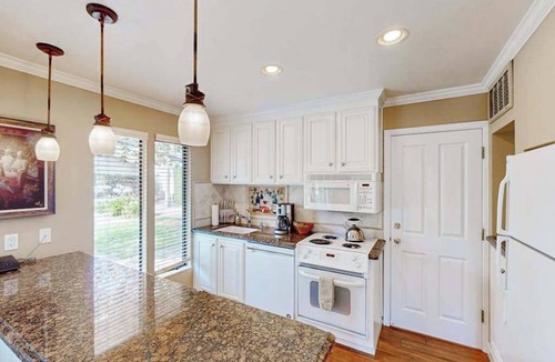 Napa Condo | Napa Silverado Connected Condo with Pool Access