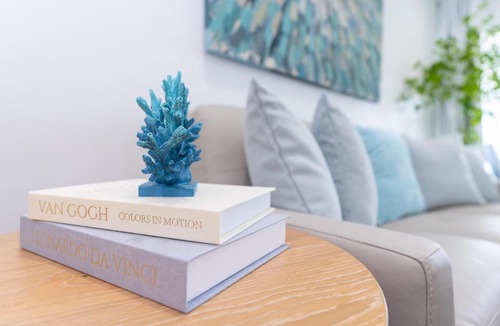 Old Naples Apartment | Naples Luxe Coral Oasis