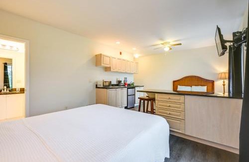 Naples Apartment | Naples Studio Near Everglades w/Marina Access