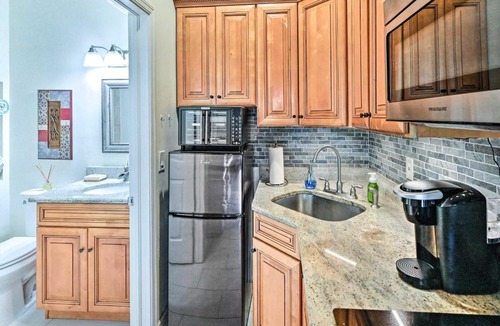 Naples Apartment | Naples Studio Near Everglades w/Marina!