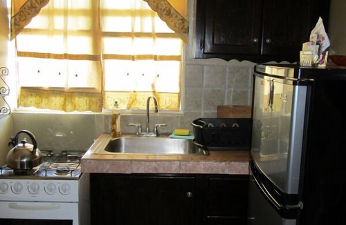 Roseau House | Narakiel's Inn