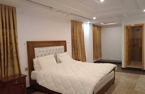 Mahandri Hotel | Naran Hills Hotel