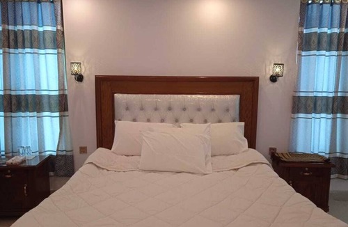 Mahandri Hotel | Naran Hills Hotel