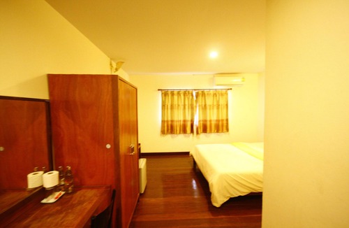 Na Muang Hotel | Narasiri Service Apartment