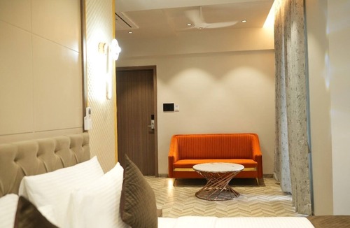 Tuljapur Hotel | Narayani Executive