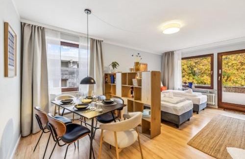 Bad Bevensen Apartment | NASA Homes I Moderne Suite I Zentral I 3 Zimmer I 3 Balkone I neu renoviert I Smart TV I Hotelbetten