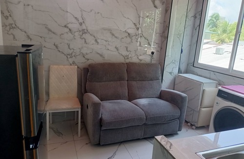 Ukulhas Apartment | Naseema Hiya - Second Floor Apartment - The Fini/Cool Breeze/Suite