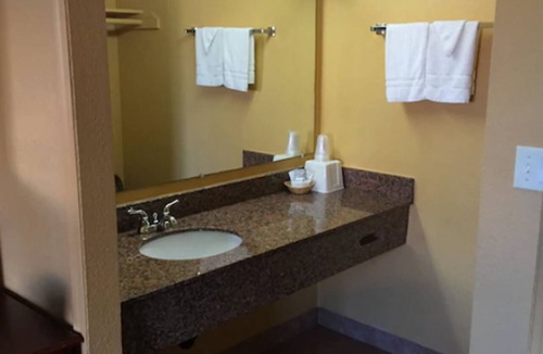 National City Hotel | National City Motel