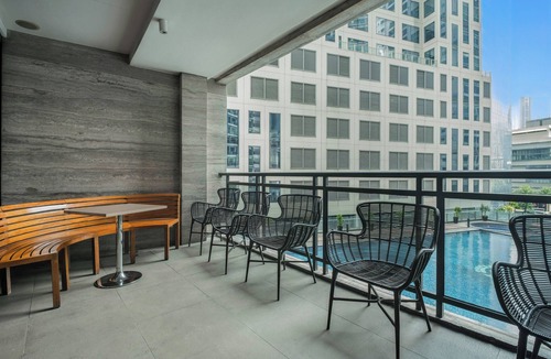 Valenzuela Apartment | Native Studio Hideaway at the heart of Poblacion, Makati