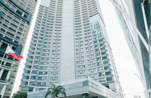 Valenzuela Apartment | Native Studio Hideaway at the heart of Poblacion, Makati