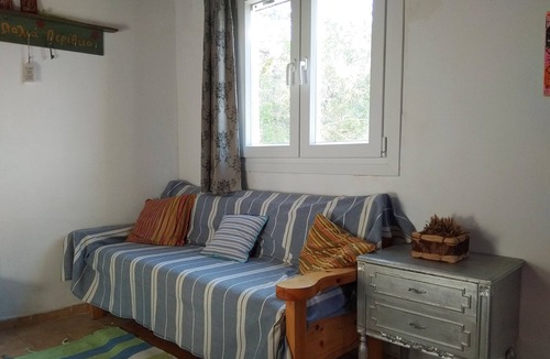 Perithia Cottage | Natural beauty mountain cottage