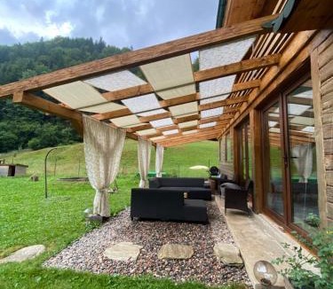 Banita House | Natural e Simplu