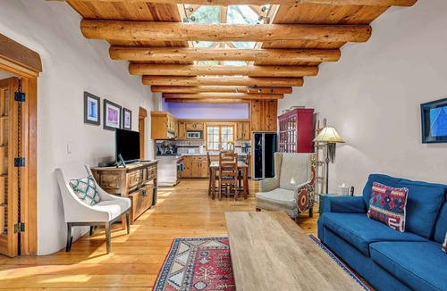 South Capitol House | Natural Light, Gorgeous Patio, Perfect Location