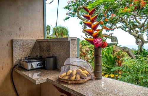 Kealakekua House | Nature Accommodation on a Sustainable Farm in Kealakekua Bay, Hawaii