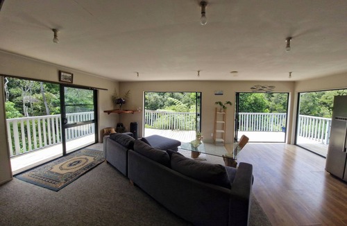 Amodeo Bay House | Nature at its Best - Native bush tranquil & secluded