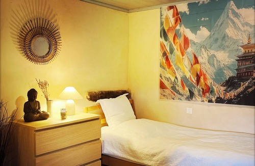 Saint-Arcons-d'Allier Bed & Breakfast | Nature break in the monk's room, wellness area on site!