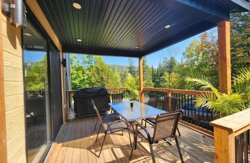 Saint-Brigitte-de-Laval House | Nature Comfort & SPA - Chalet Moderno