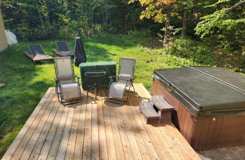 Saint-Brigitte-de-Laval House | Nature Comfort & SPA - Chalet Moderno