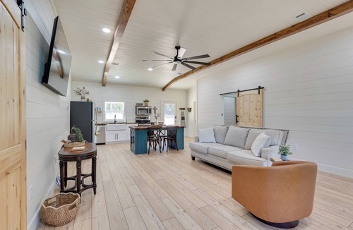 Millen Cottage | Nature-centric Retreat! Newly Built Millen Cottage