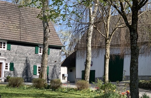 Bettingen Apartment | Nature farm in the Bergisch region for wonderful days of relaxation in the "Paul" vacation apartment