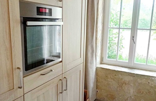 Montcabrier House | Nature gites for groups, 14 people, 7 bedrooms, 4 bathrooms, with swimming pool on 8 hectares of parkland