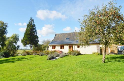 Saint-Germain-du-Pert House | Nature Hideaway in St Germain du Pert