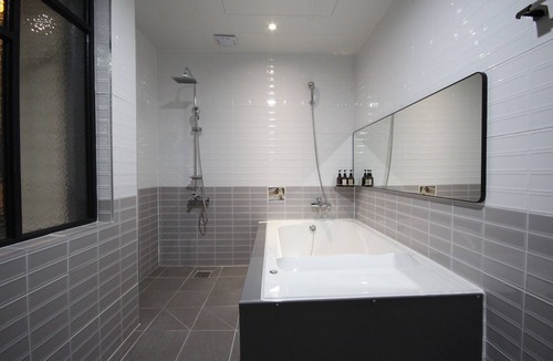 Jinhae Hotel | Nature Hotel