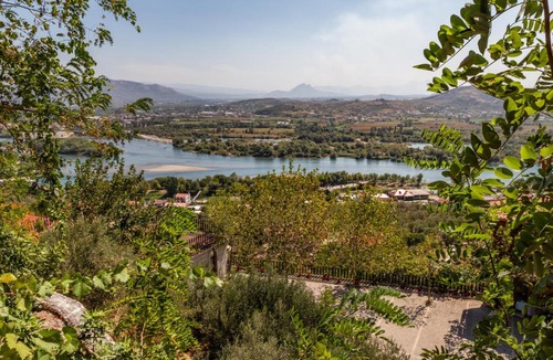 Shkoder County Hotel | Nature House