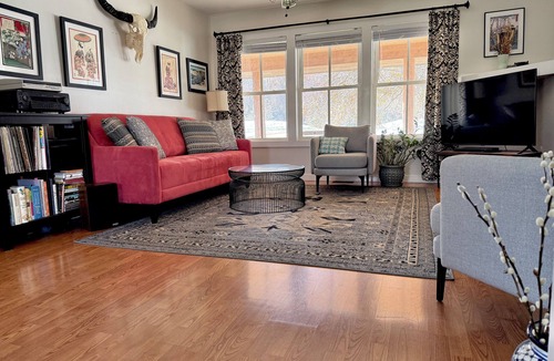 Gregory Cabin | Nature Lover's Retreat in Unadilla, 2BR/2BA