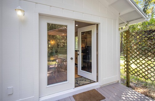 Alachua Apartment | Nature Lover’s Studio Comfort & Convenience