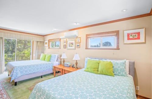 Fallbrook House | Nature lovers wellness home