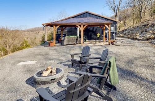 Chestnut Mound House | Nature Meets Nashville! Mtn-View Home in Hickman