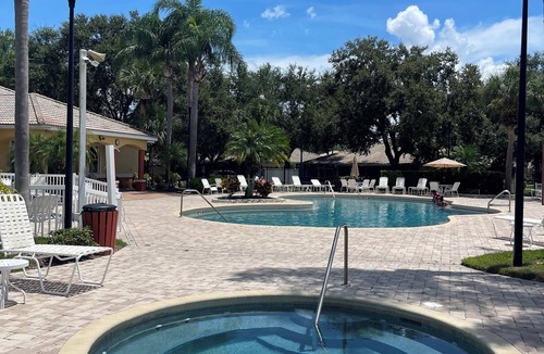 Haines City Condo | Nature Retreat3/2 Near Disney &Beaches Peaceful Apartment Surrounded by Nature