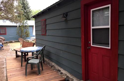 Pecos House | Nature's Oasis: Riverside Glamping Getaway in the Heart of New Mexico