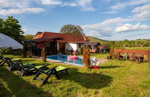 Bratca House | Nature-Surrounded Transylvanian Home with Pool