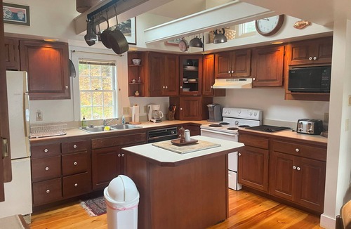 Meredith Cottage | Natures Escape on Randlett Pond