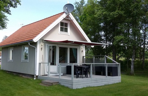 Lockna Cottage | Naturtomt Sjön Bolmen med 2 Båtar