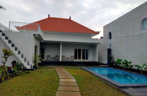 Purwakerti House | nAu Amed Villa