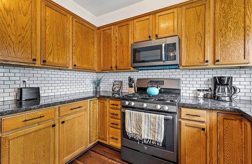 Southside House | NAU/DT | Elevated 2 bdrm | AC | Dog Friendly | Sleeps 6