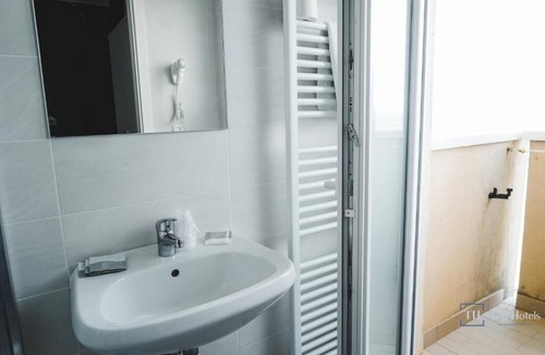 Viserba Hotel | NAUTIC BEACH HOTEL