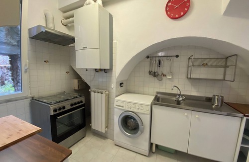 Riomaggiore Apartment | Nautilus, apartment in the center of Riomaggiore near the sea and the station