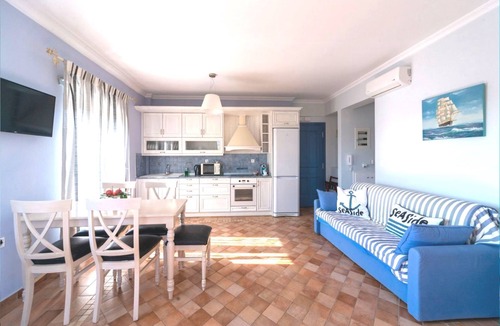 Galaxidi Apartment | Nautilus Luxury Suites