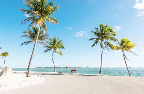 Cudjoe Key Villa | NAUTILUS.ocean front cottage retreat ~