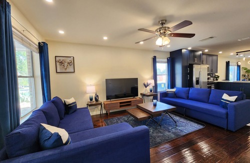 Blackshear-Prospect Hill House | Navy Nights & Downtown Lights