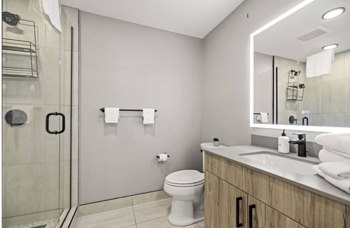Navy Yard Apartment | Navy Yard DC Stay | Steps to Nationals Park | Modern Comfort w/Rooftop Views