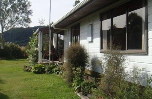 St. Arnaud House | Neals Cottage, St Arnaud