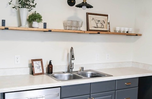 Wauwatosa House | Near AmFam Field & Pettit |Sleeps 12|4BR + Parking