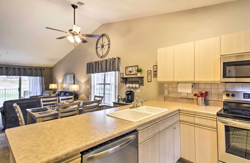 Table Rock Condo | Near Branson Strip! Water-View Condo w/Balcony