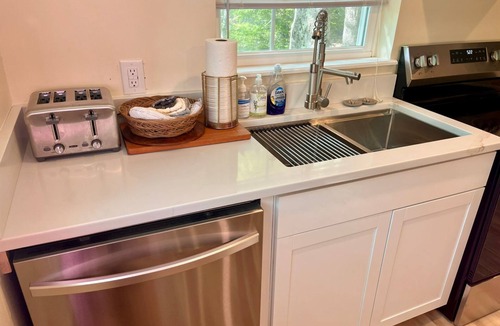 Beech Mountain House | Near Fireman’s Park! Trails, Golf & Petfriendly!